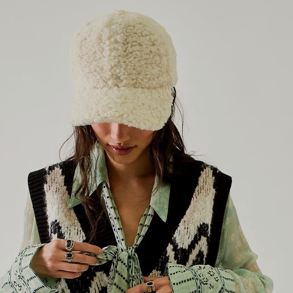 Shearling Baseball Cap by Olive & Pique Natural Color Teddy Bear Sherpa Hat - Picture 2 of 8